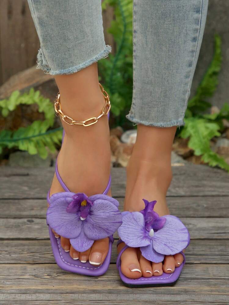 trandi new arrivels Flower Flat Slippers for women